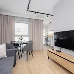 Lema 19 Uniqe Apartment In Krakow With Garden Air Conditioning Parking Near Tauron Arena By Renters Prestige