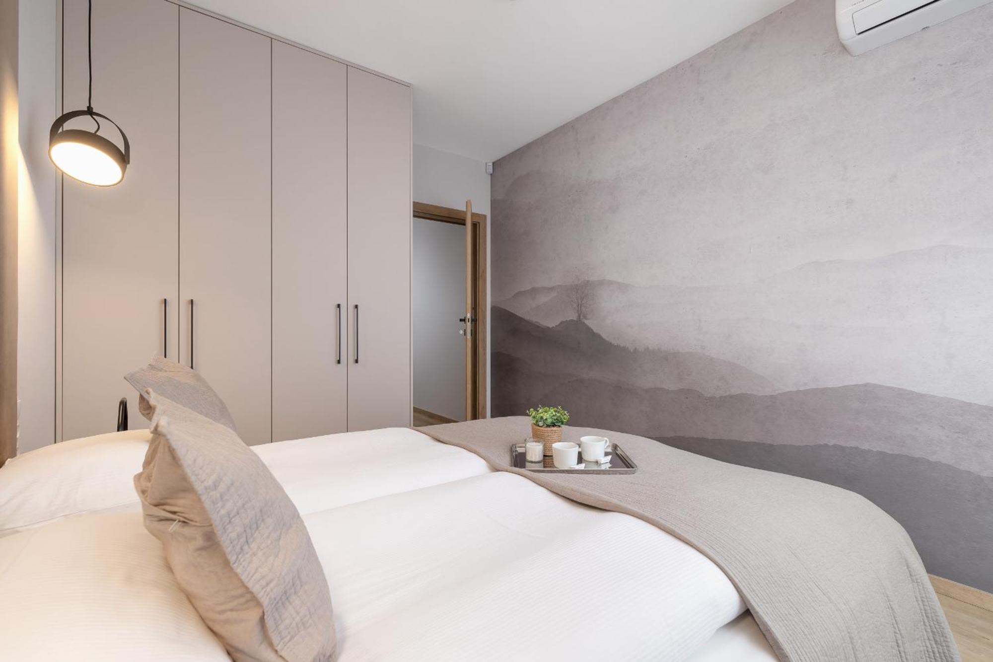 Lema 19 Uniqe Apartment In Krakow With Garden Air Conditioning Parking Near Tauron Arena By Renters Prestige