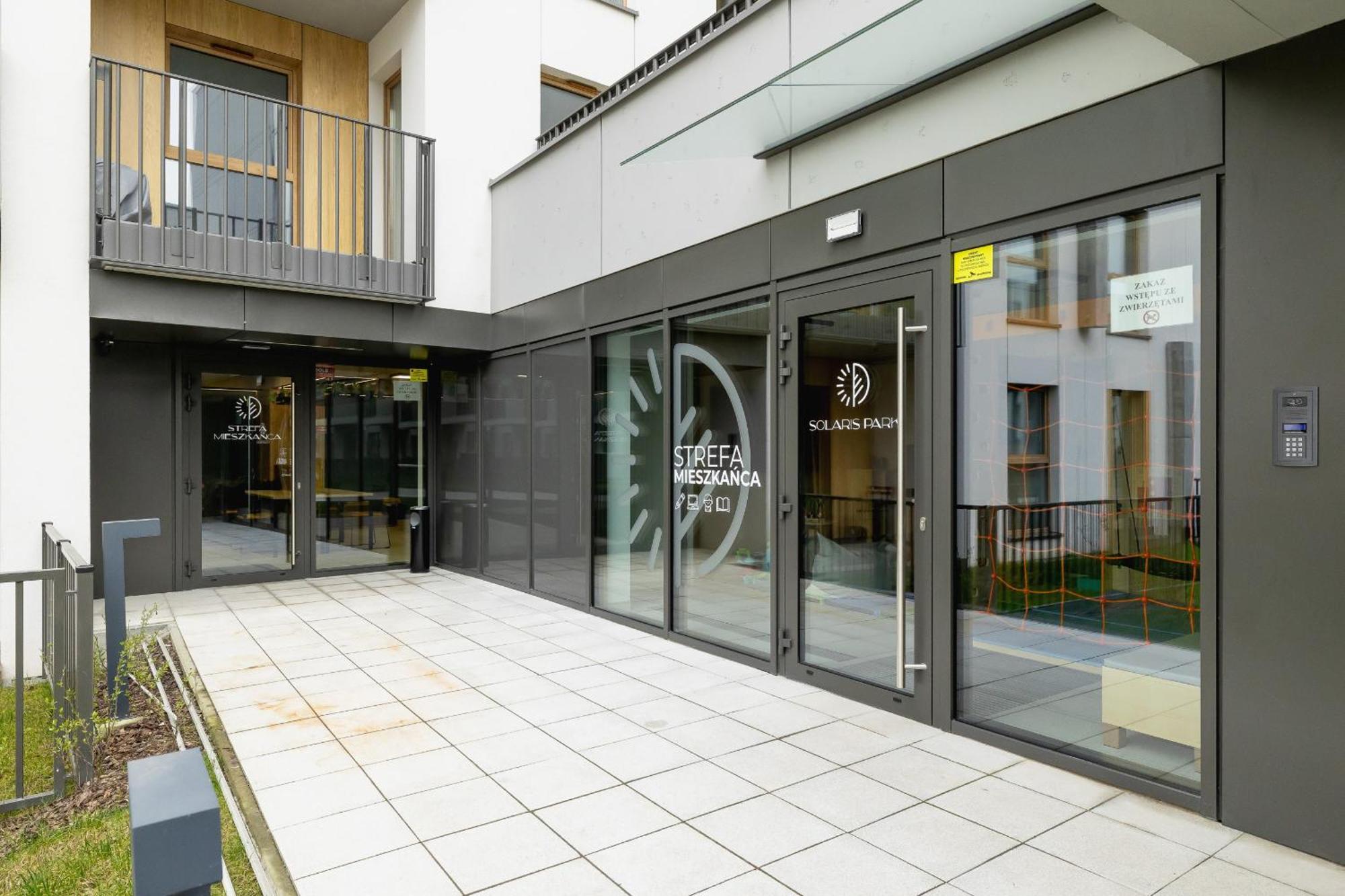 Lema 19 Uniqe Apartment In Krakow With Garden Air Conditioning Parking Near Tauron Arena By Renters Prestige
