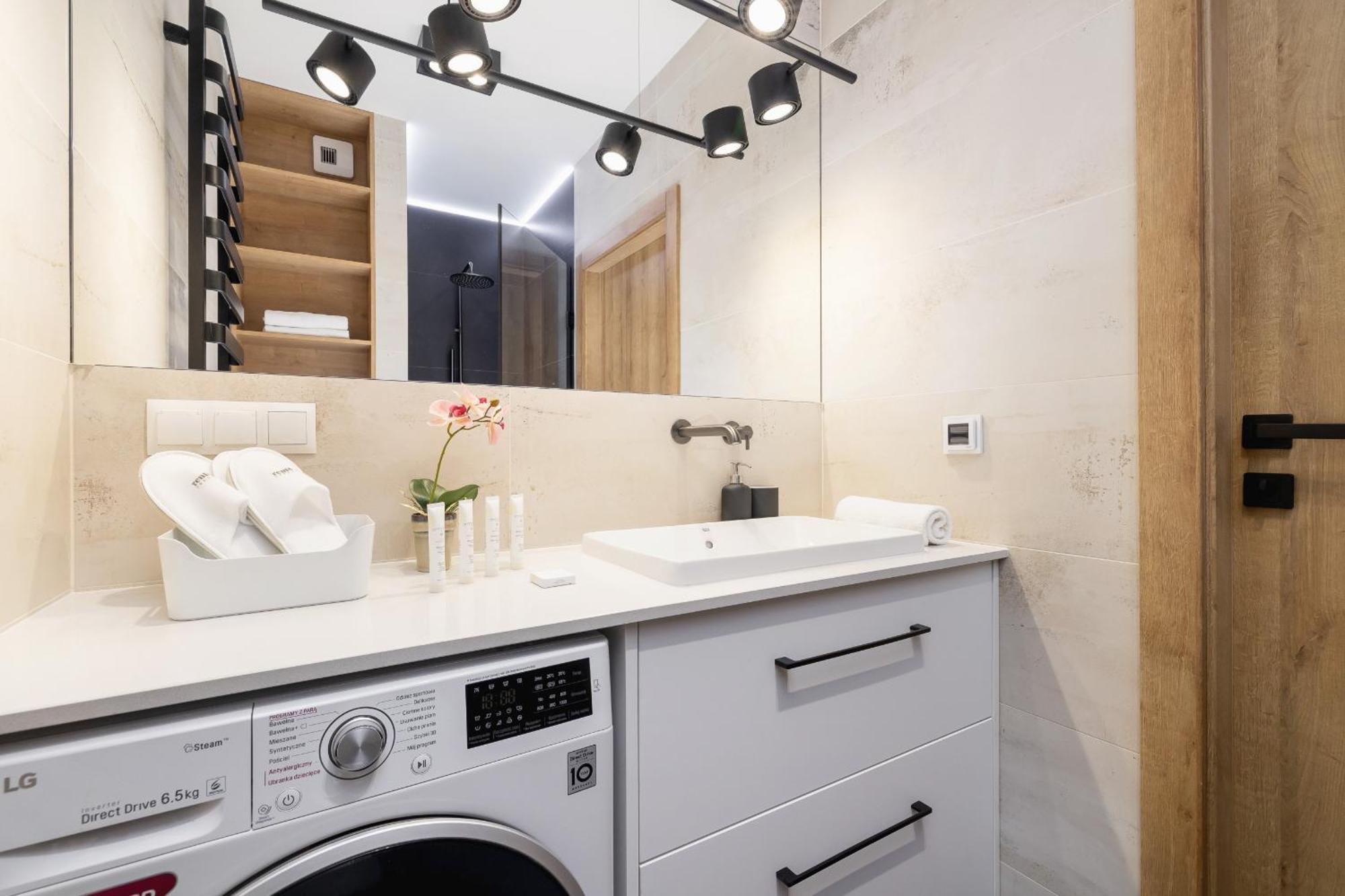 Lema 19 Uniqe Apartment In Krakow With Garden Air Conditioning Parking Near Tauron Arena By Renters Prestige